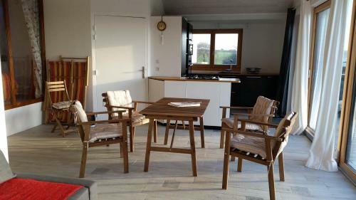 G�te 3*** Vue Sur Mer, Pointe Du Raz Et Terrasse