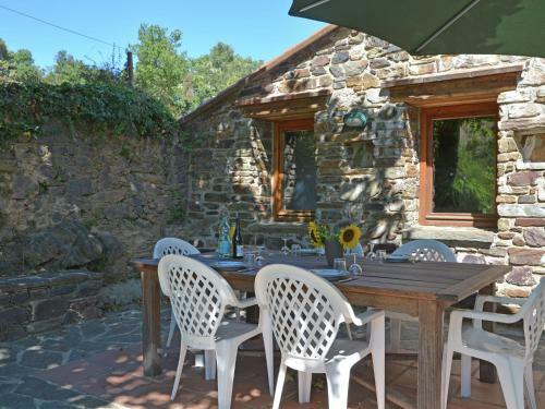 Comfortable Villa In Prunet-et-belpuig With Terrace