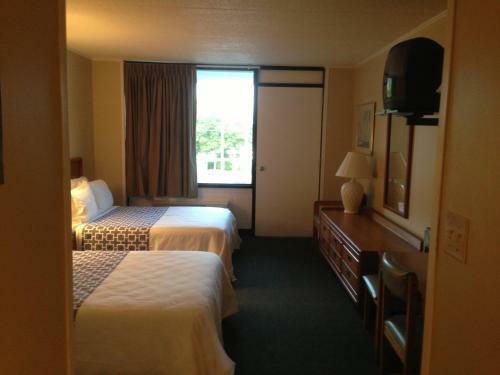 Fenwick Islander Motel