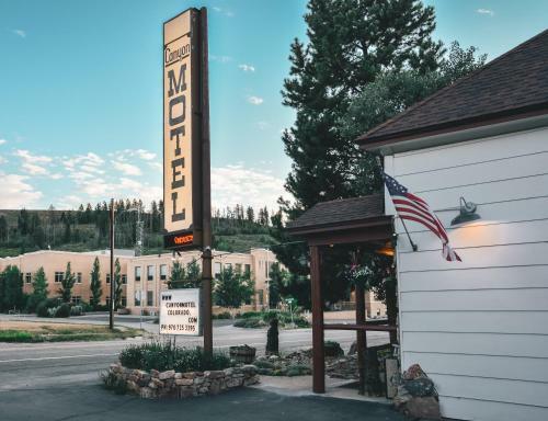 Canyon Motel