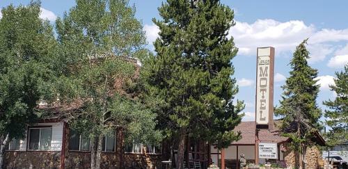 Canyon Motel