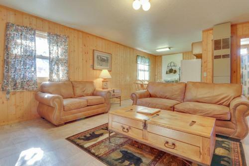 Foothills Lodge And Cabins