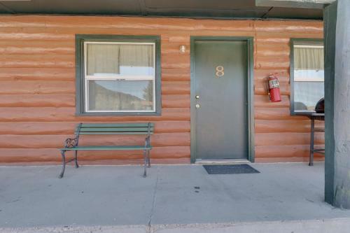 Foothills Lodge And Cabins