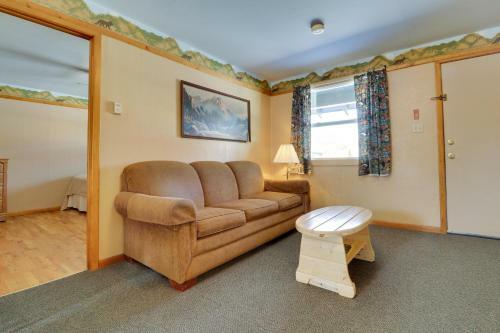 Foothills Lodge And Cabins