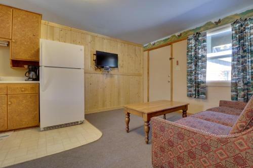 Foothills Lodge And Cabins