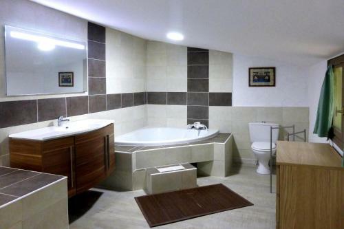 Holiday Home, Puym�ras