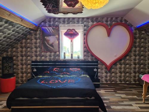 Hostal L �vasion Secr�te