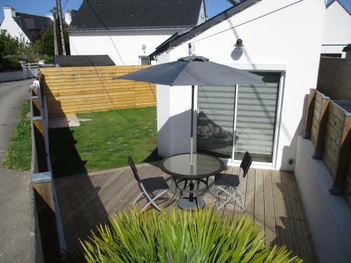 Petite Maison � Deux Pas Du Centre Et Des Plages