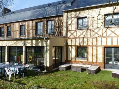 Semi-detached House, Rieux - 8 Pers