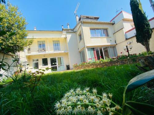 Hostal Reims Sherpa Guest House