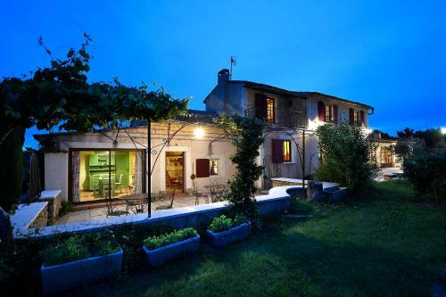 Bastide Les Basses Roy�res