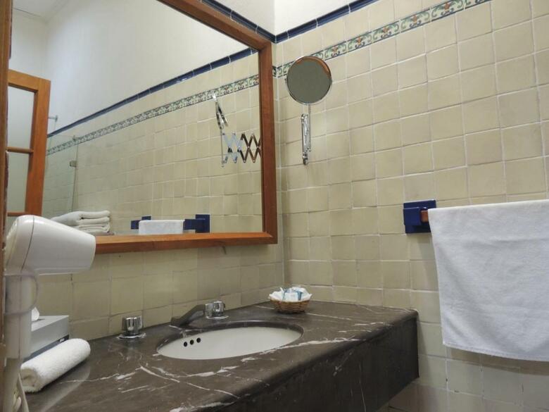Hotel Concierge Plaza Colima