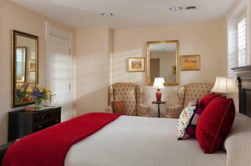 Bed & Breakfast Embassy Circle Guest House