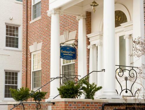 Bed & Breakfast Embassy Circle Guest House