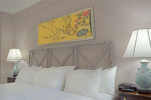 Hotel Lombardy