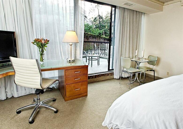 Hotel Georgetown Suites Harbour
