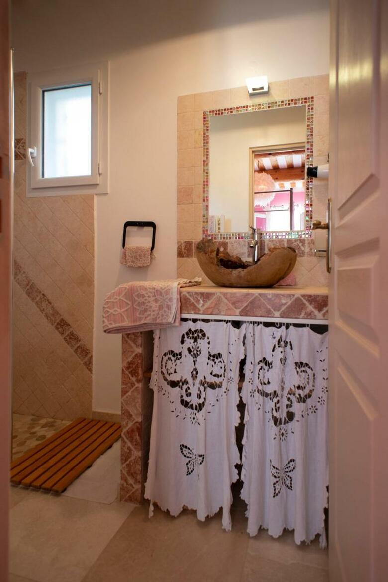 Bed & Breakfast Les Manaux En Provence