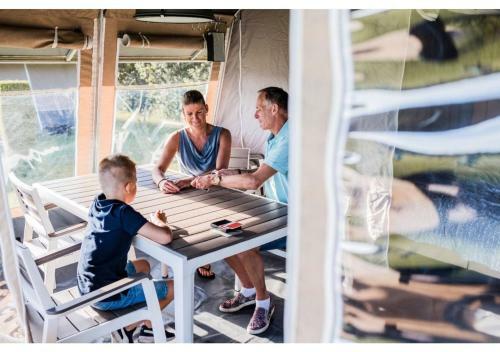Country Camp Camping Le� Suves