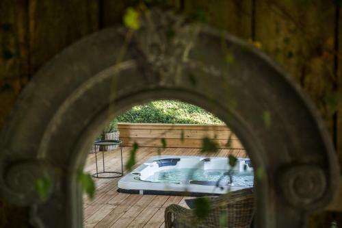 Hostal Le Pigeonnier Colbert