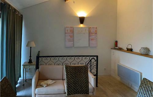 Awesome Apartment In Roussines With Wifi And 1 Bedrooms
