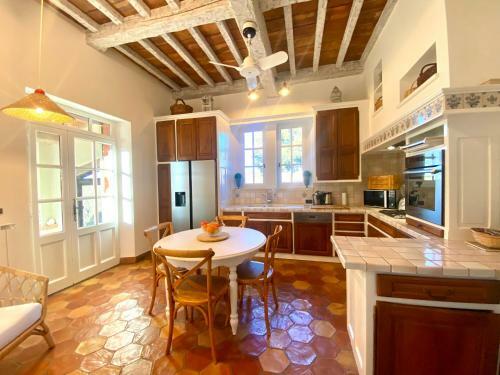 Villa La Bastide De Roussillon