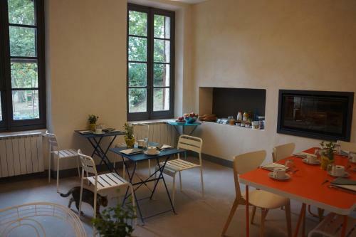 Hostal Parenth�se En Luberon