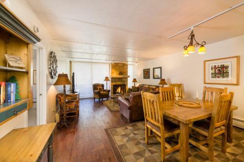 Lodge Vail's Mountain Haus At The Covered Bridge