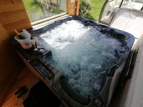 Bed & Breakfast Chambre Avec Jacuzzi Privatif