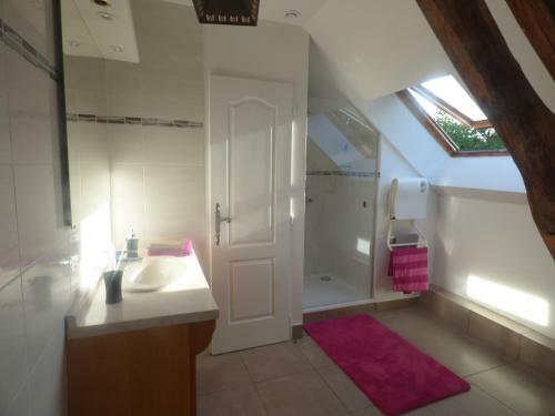 Hostal La Bicoque En Puisaye