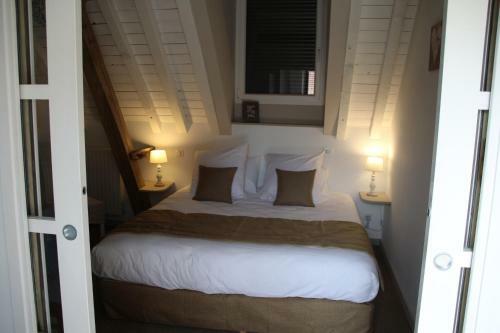 Hostal La Cense Pierrot Des Princes
