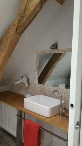 Hostal La Cense Pierrot Des Princes