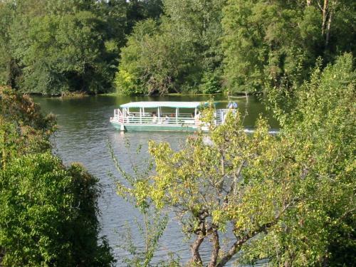 Bed & Breakfast Chambres D'h�tes Les Bords Du Cher