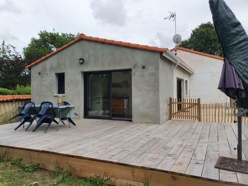 St Augustin Green Lodge