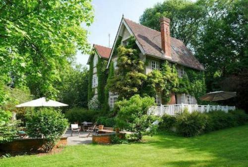 Les Impressionnistes Maison de Famille