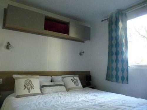 Mobile Ht de Gamme Dans Camping **** Des Pierres Couch�es