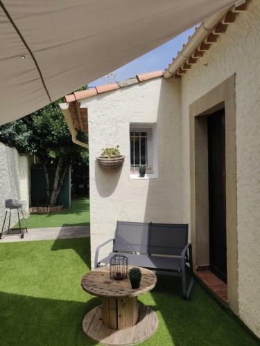 La Maisonnette De Saint Chamas