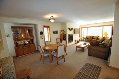 Hostal Sandstone Residences By Gore Creek Properties