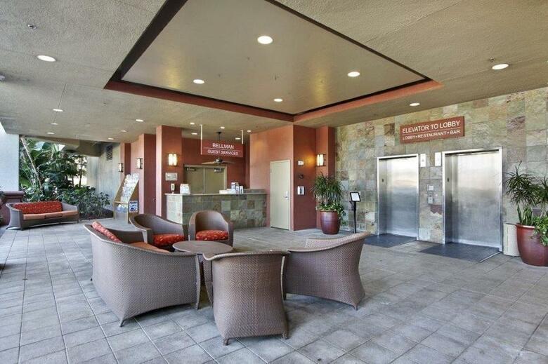 Hotel Diamond Head Beach Resort