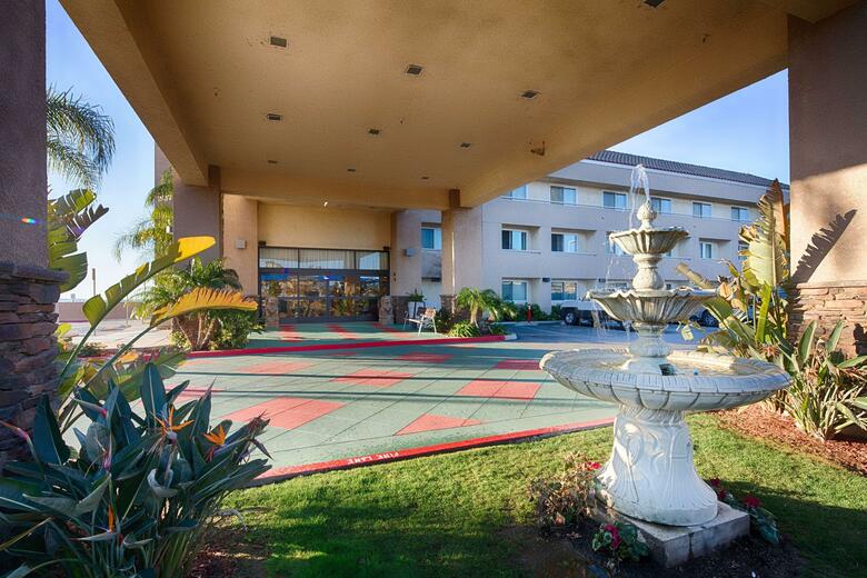 Hotel Red Lion Inn & Suites Perris