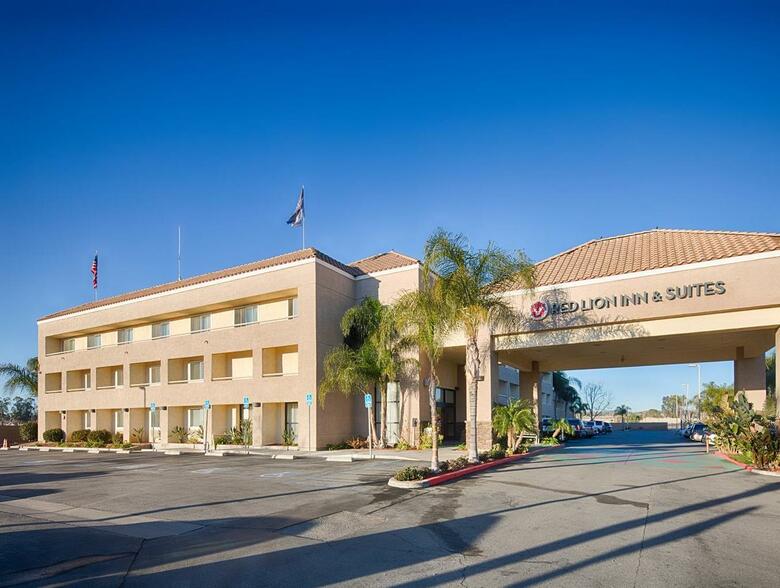 Hotel Red Lion Inn & Suites Perris