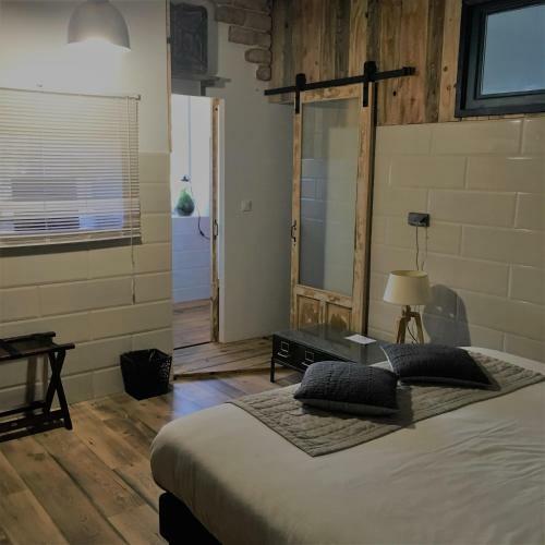 Bed & Breakfast Domaine Du Serre D'av�ne