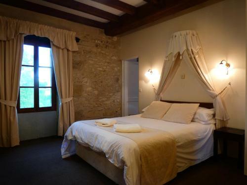 Bed & Breakfast Chateau Des Mautors