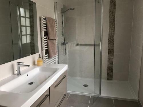 Bed & Breakfast La Tour de Saint Cyr