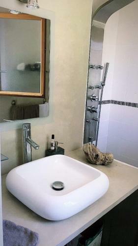 Bed & Breakfast Chambre Et Table D Hotes Chez Dom