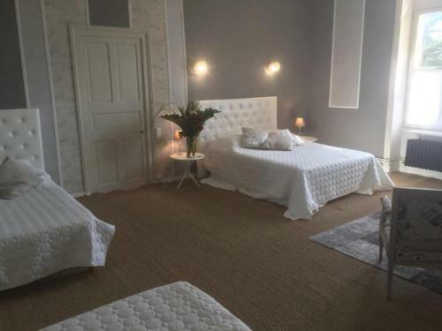 Hostal Manoir Le Mingreaud Chambres D'h�tes