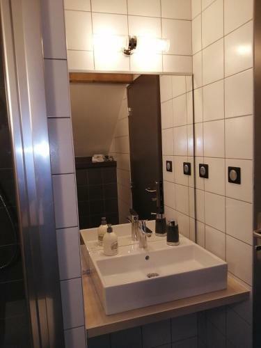 Hostal Le Grand Chatelard H�tel Bar Restaurant