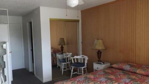 Motel Twin Lakes Inn