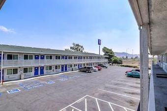 Motel 6 Fontana
