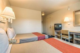 Motel 6 Fontana