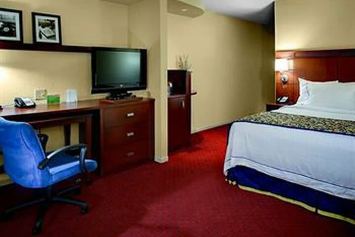 Hotel Courtyard By Marriott Fayetteville